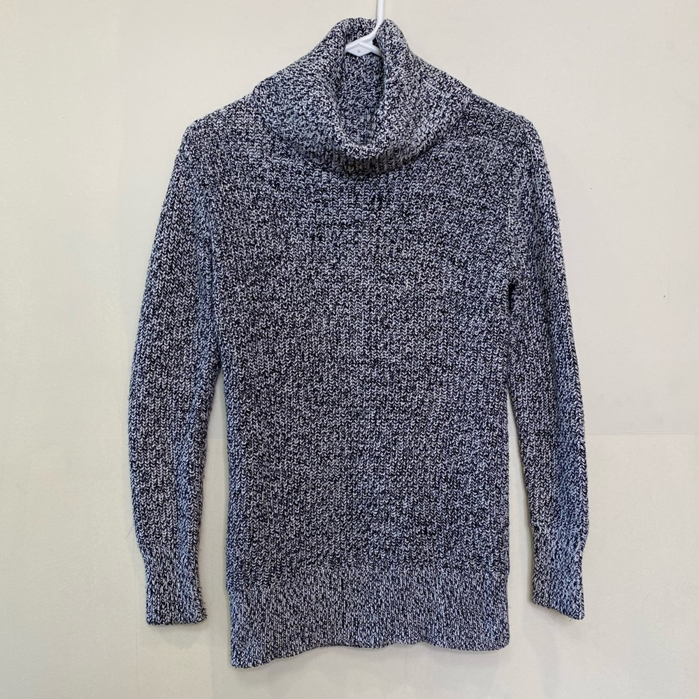 Abercrombie and Fitch- Knit Turtle Neck- size XS